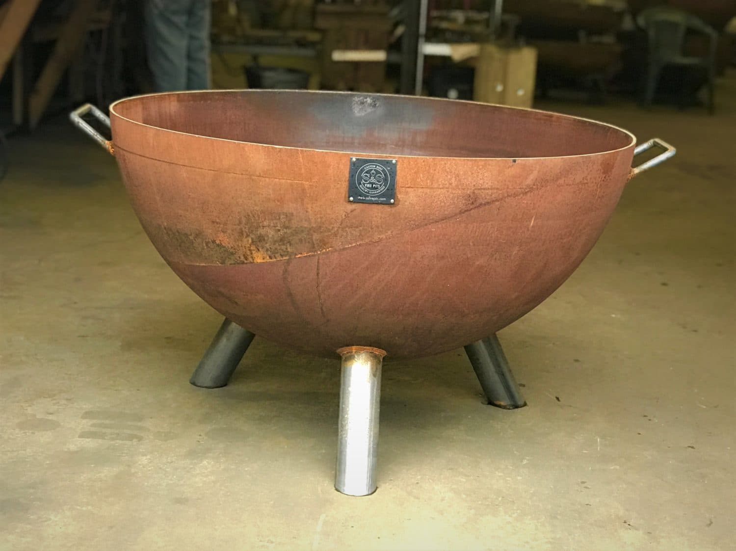 41″ Hemisphere Fire Pit on Legs - thumbnail 5