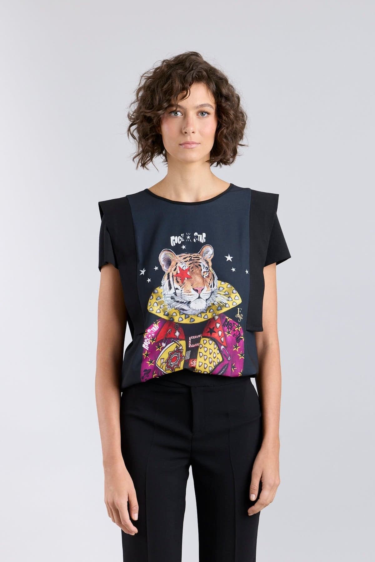 Black Tiger Print T-Shirt – Limited Edition