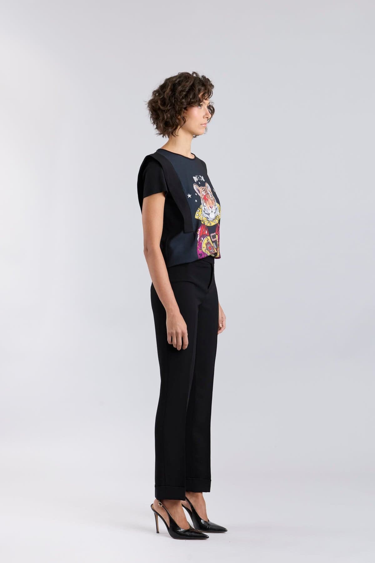 Black Tiger Print T-Shirt – Limited Edition - thumbnail 5