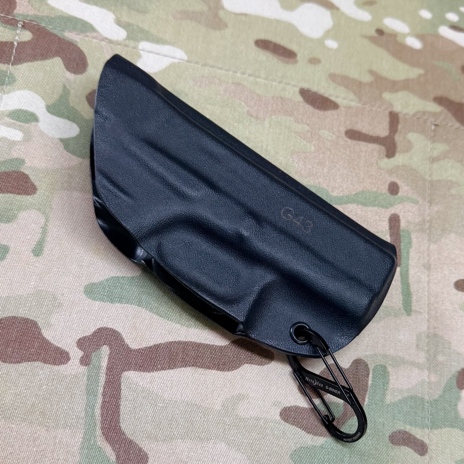 HAWG Holsters holster shell with Nite Ize S-Biner combo
