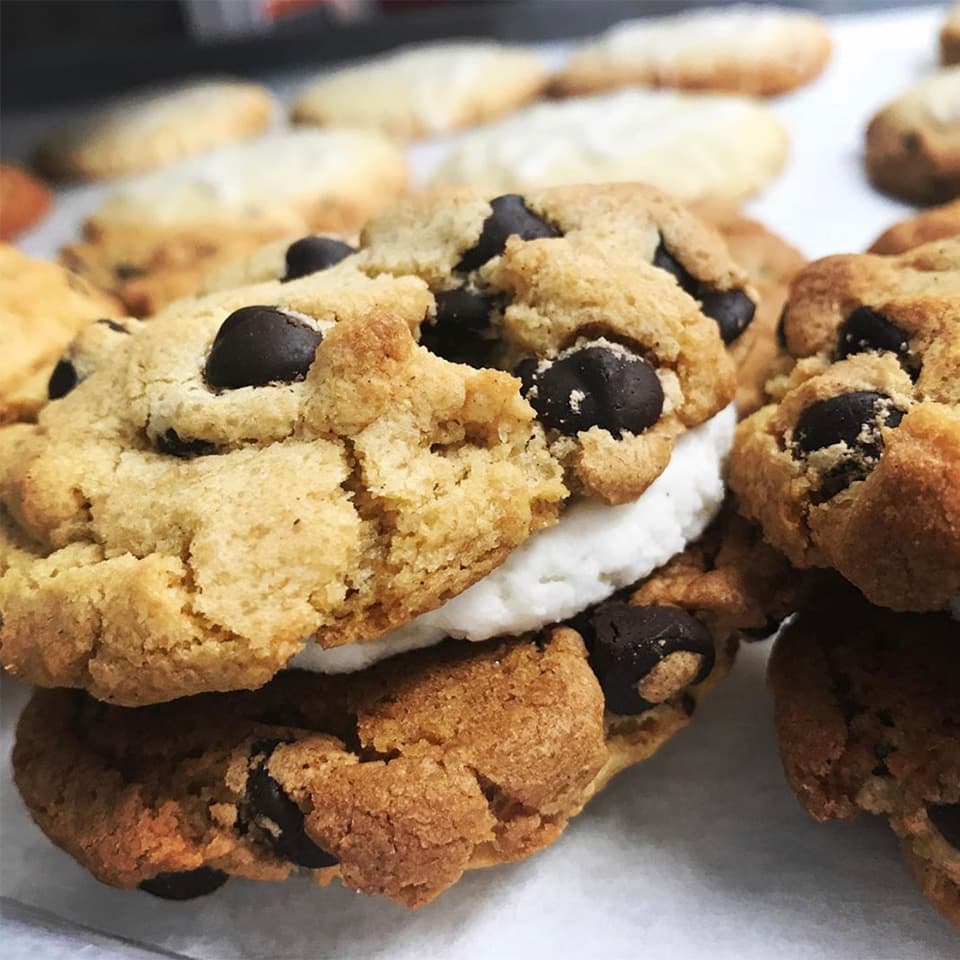 Chocolate Chip Cream Pies