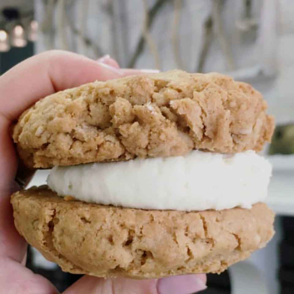 Original Oatmeal Cream Pie - thumbnail 2