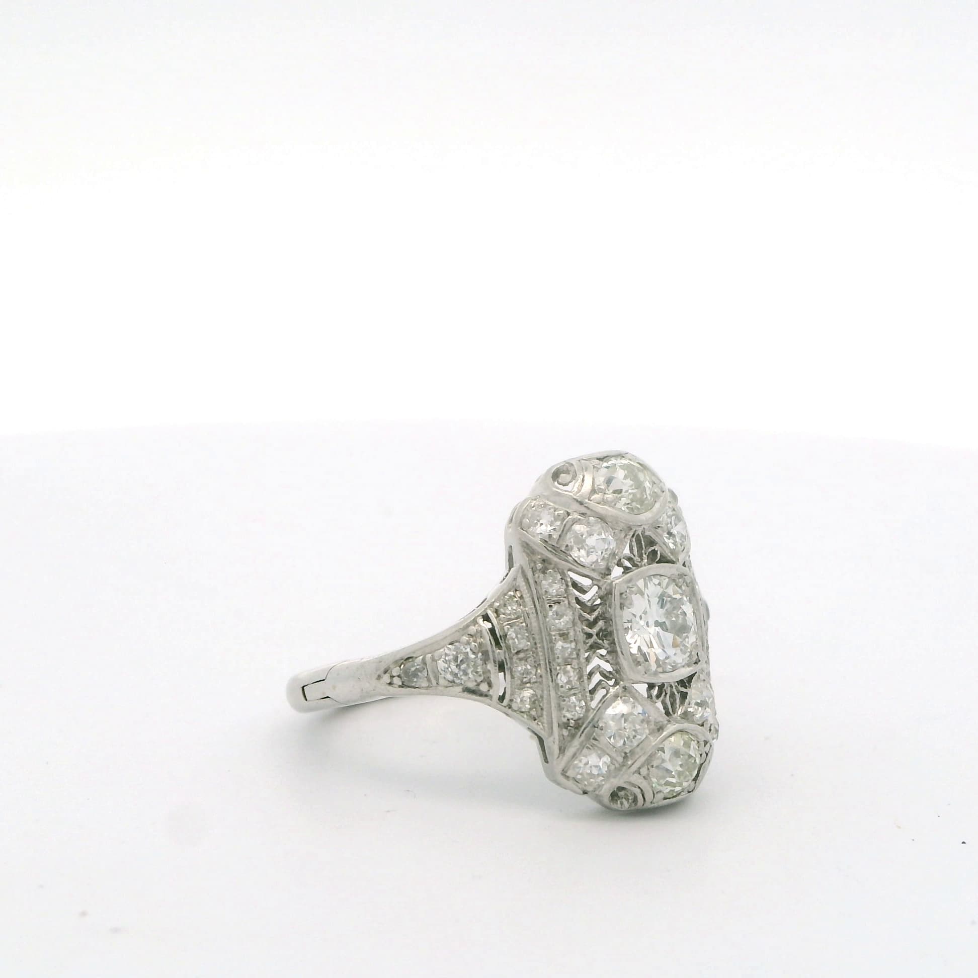 1920’s Filigree and Diamond Ring - thumbnail 3