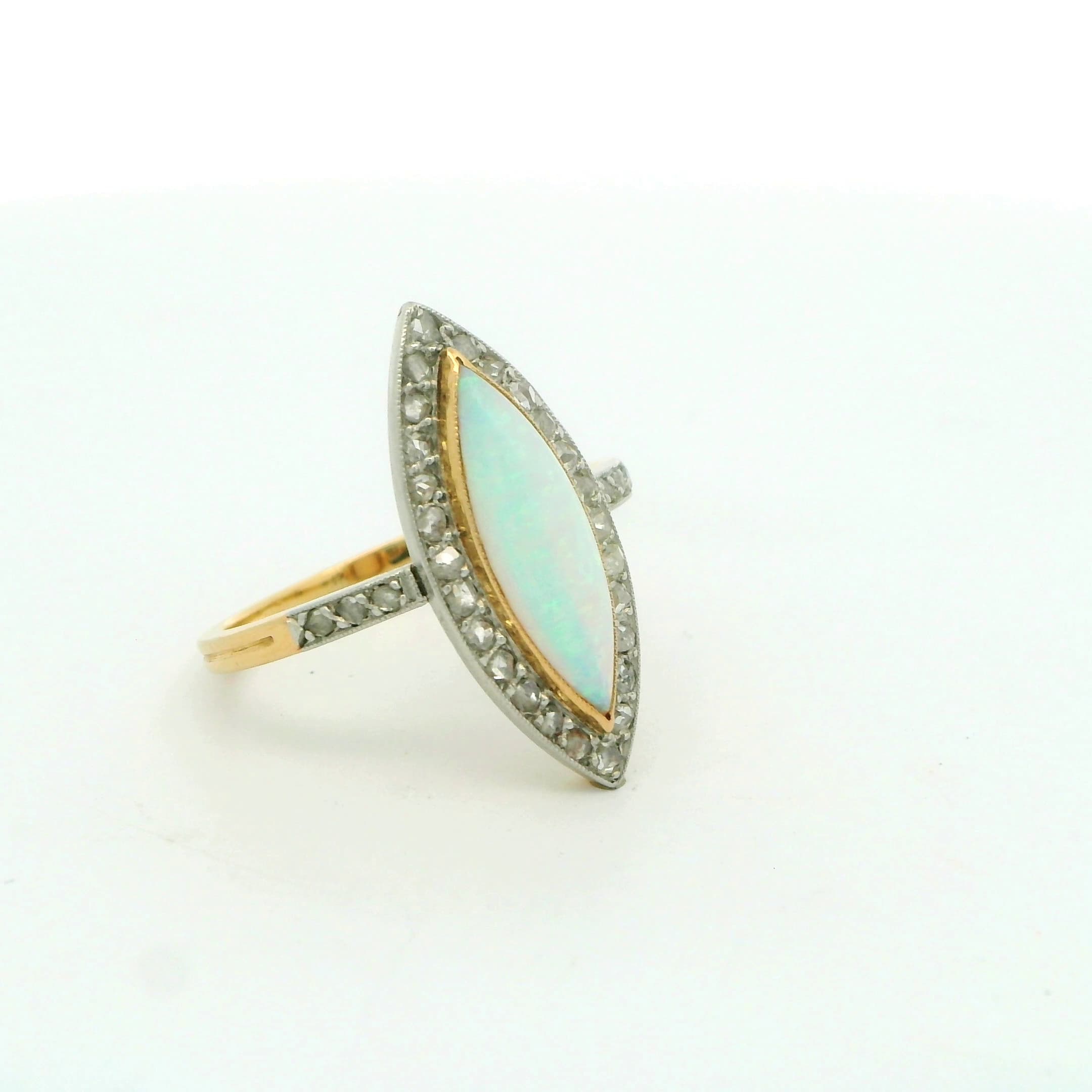 14K Yellow Gold Opal Ring - thumbnail 5