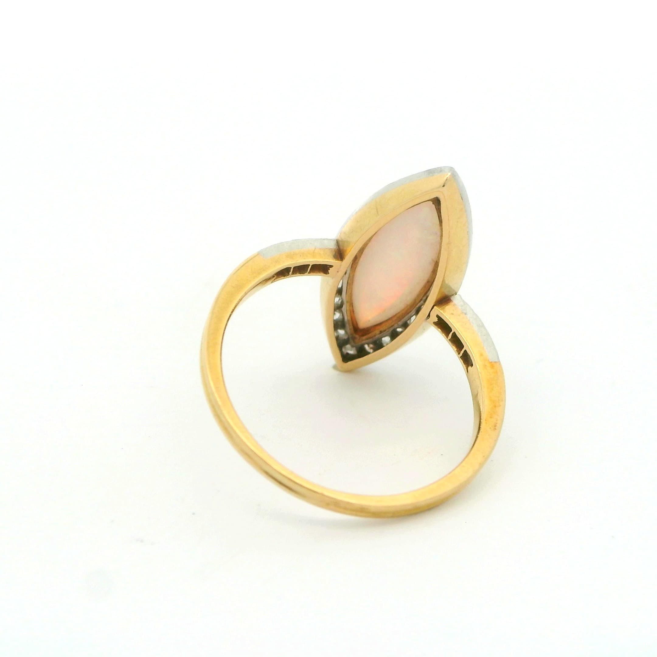 14K Yellow Gold Opal Ring - thumbnail 2