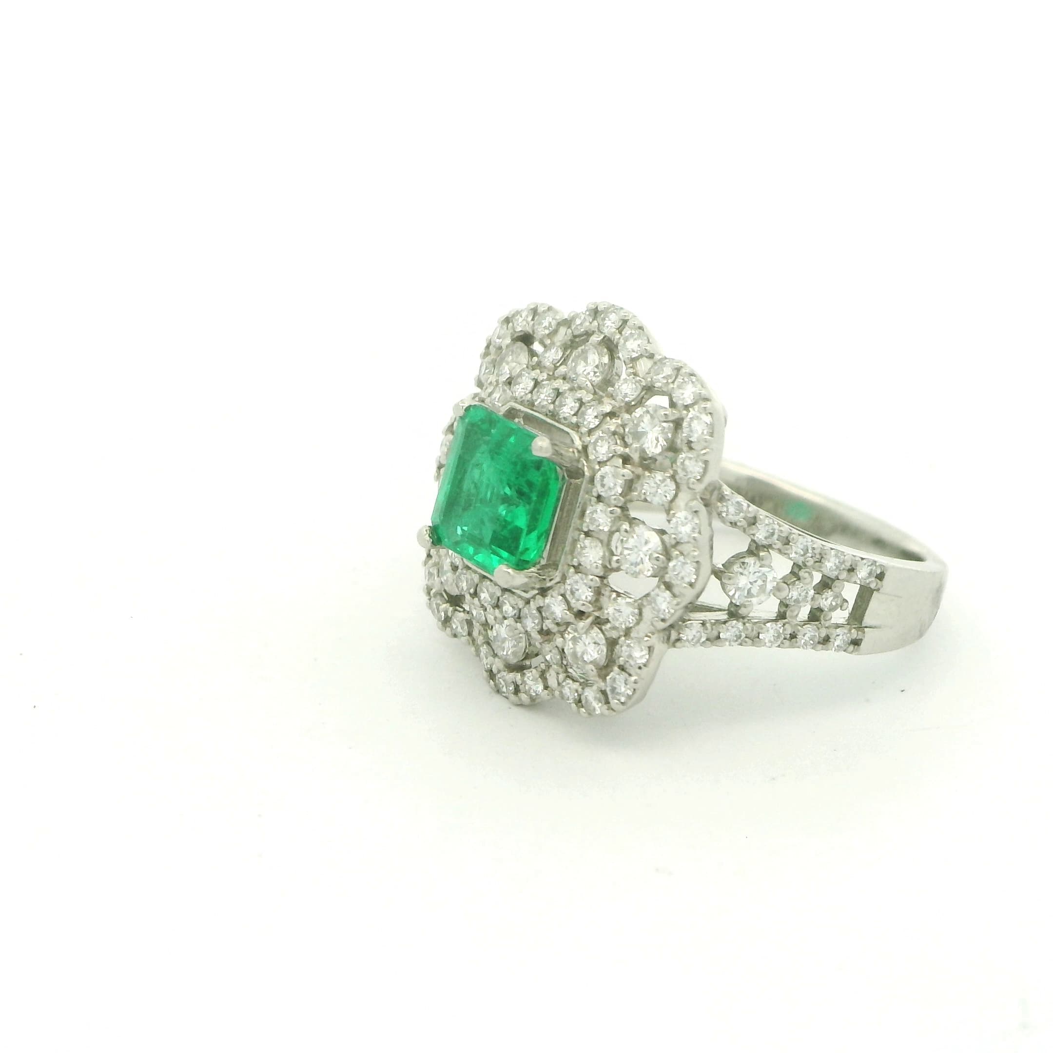 Vintage Inspired Platinum and Emerald Ring - thumbnail 5
