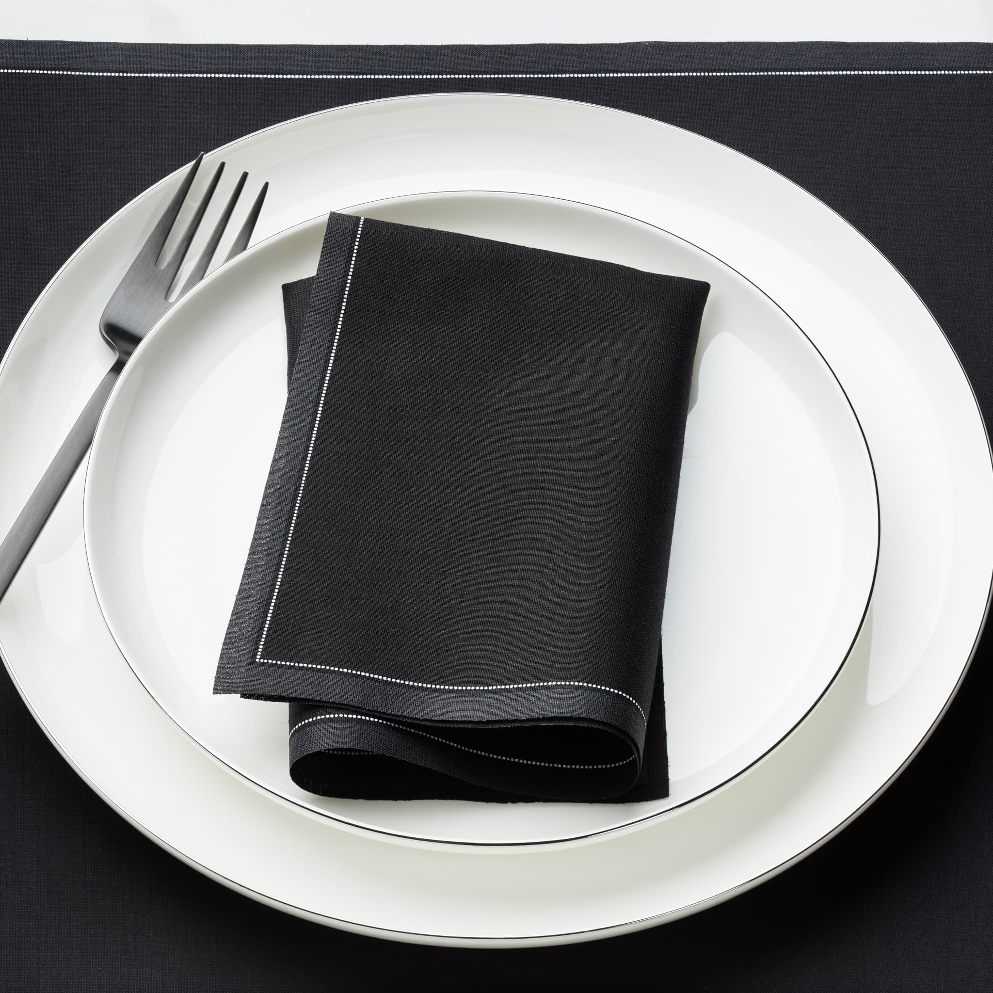 Black Cotton Dinner Napkins 12 Units – Set of 4