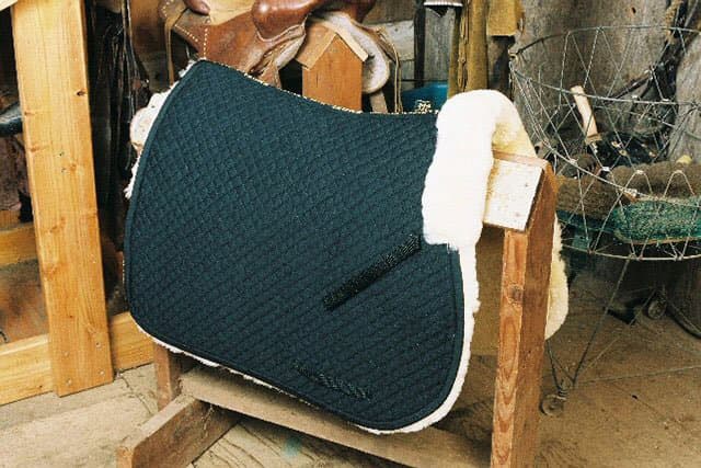 All Purpose Saddle Blanket with Complete Lining White - thumbnail 3