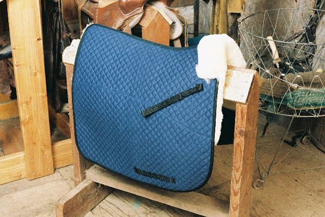 Dressage Saddle Blanket with Pommel Roll Partial Lining Black - thumbnail 3