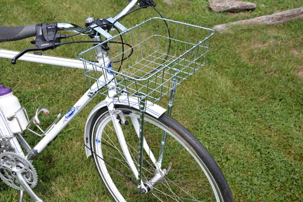 1372 Front Basket