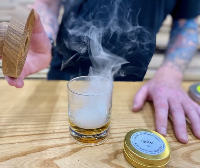 Premium Cocktail Smoker w/Glass - thumbnail 5