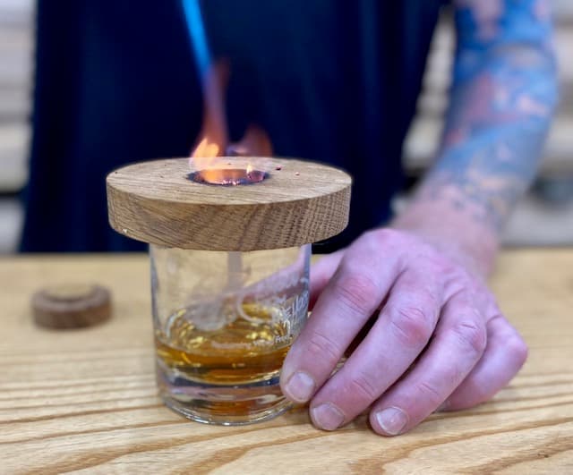 Premium Cocktail Smoker w/Glass - thumbnail 3