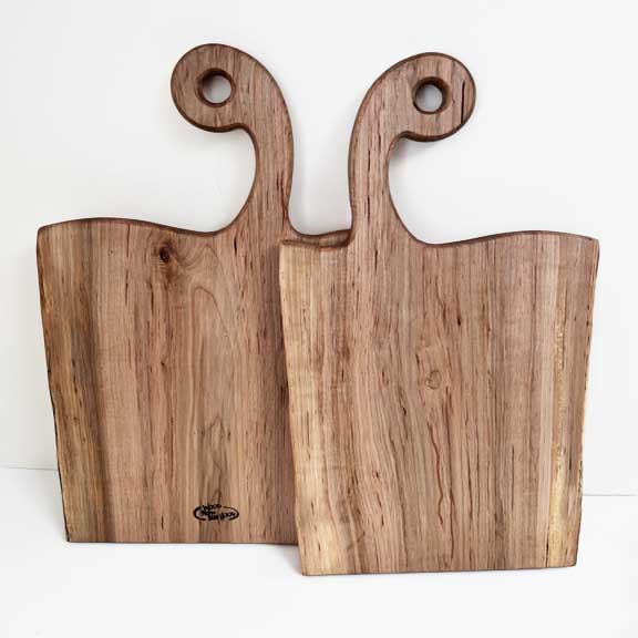 Live Edge Cutting Board with handle – Silver Maple - thumbnail 2
