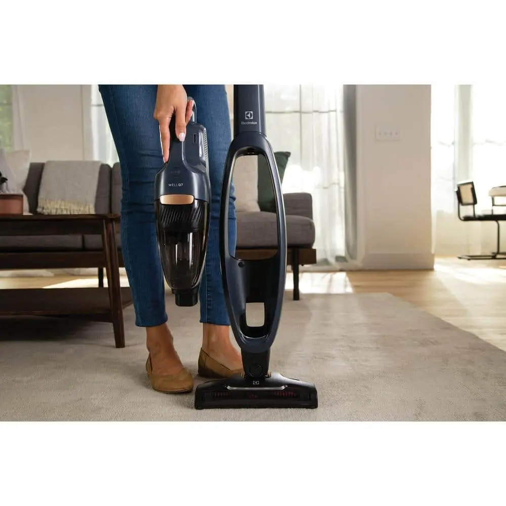Electrolux WellQ7 Cordless Stick Vacuum - thumbnail 3