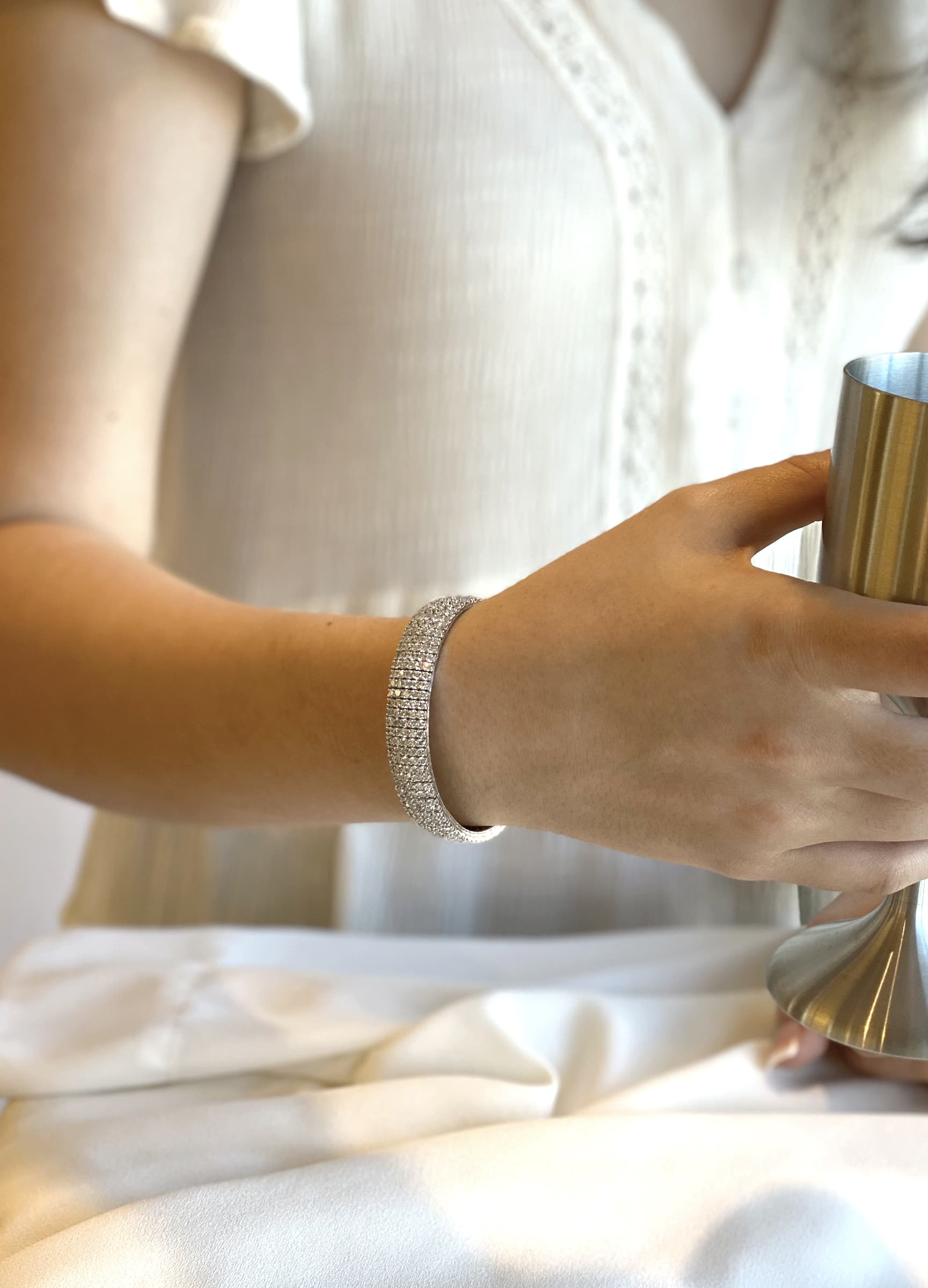 18K WHITE GOLD DIAMOND CUFF BRACELET - thumbnail 2
