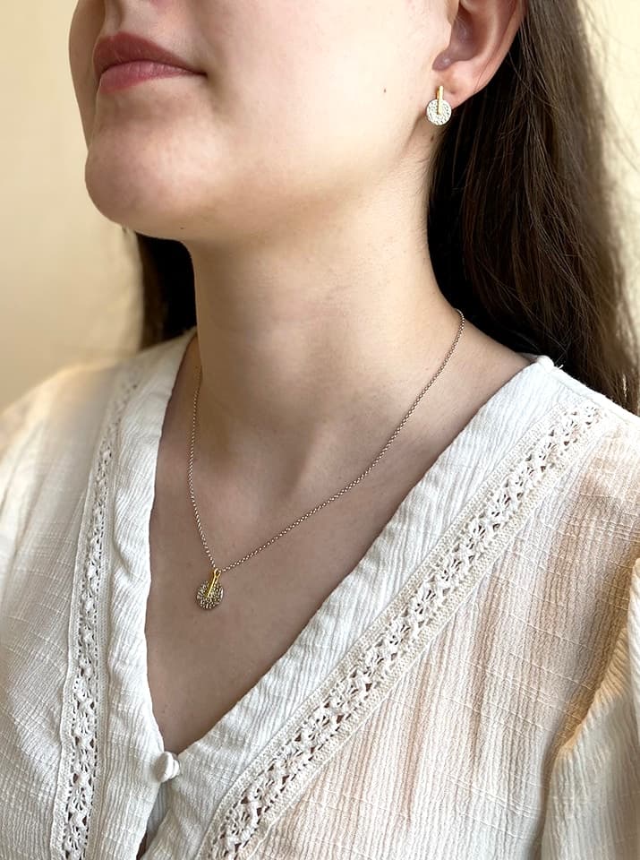 STERLING SILVER & GOLD PLATED DISC PENDANT - thumbnail 2