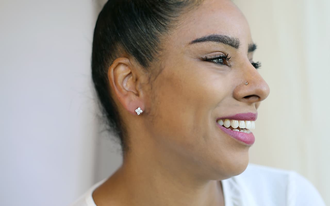 14K WHITE GOLD DIAMOND CLUSTER STUD EARRINGS - thumbnail 2