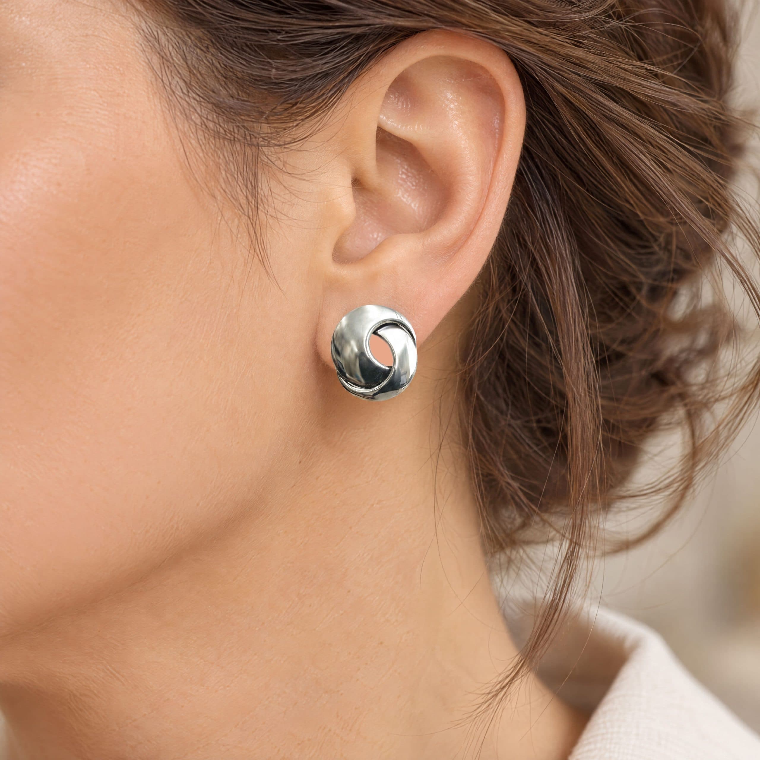 STERLING SILVER OVERLAPPING CIRCLES EARRINGS - thumbnail 2