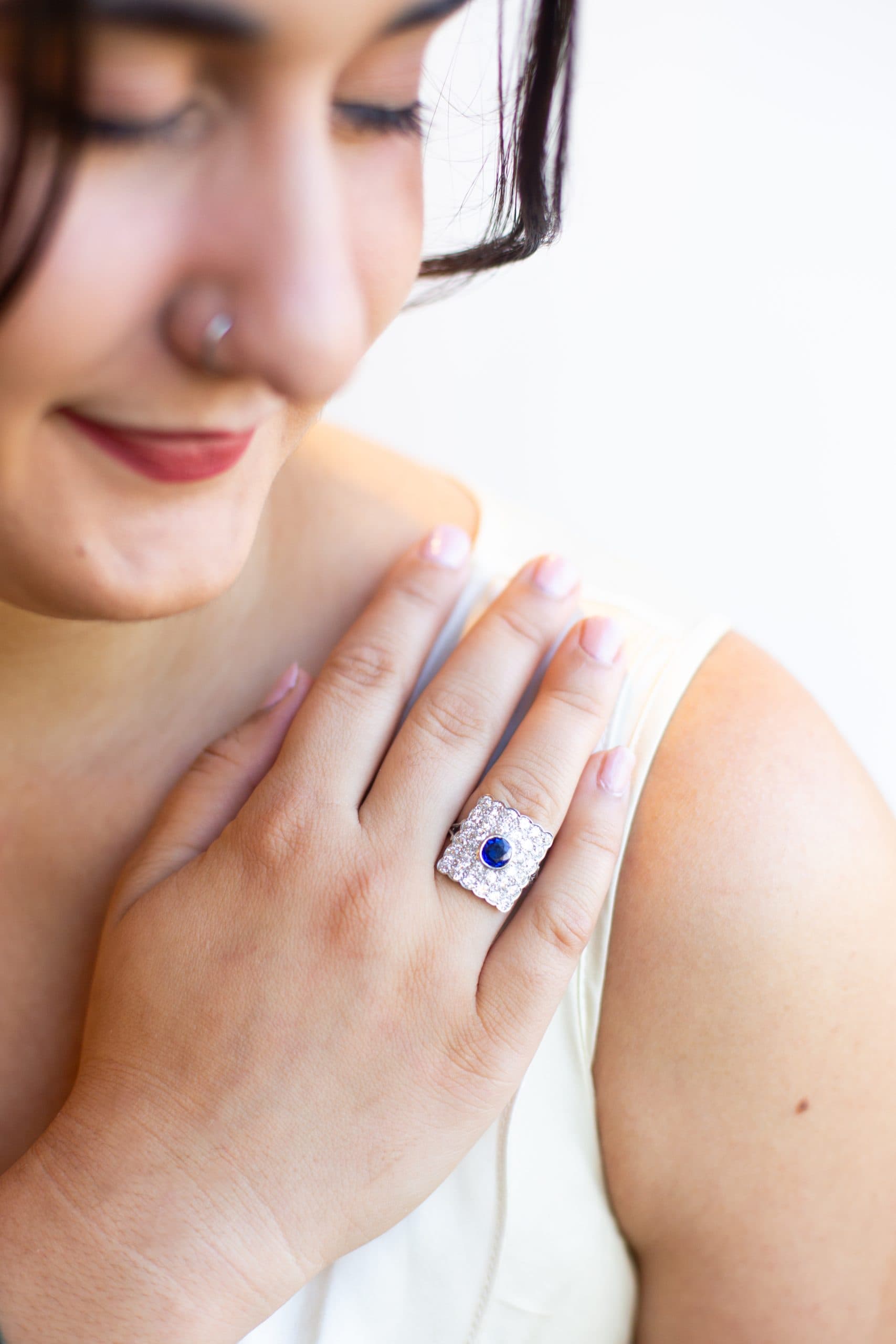 PLATINUM SAPPHIRE DIAMOND RING - thumbnail 6