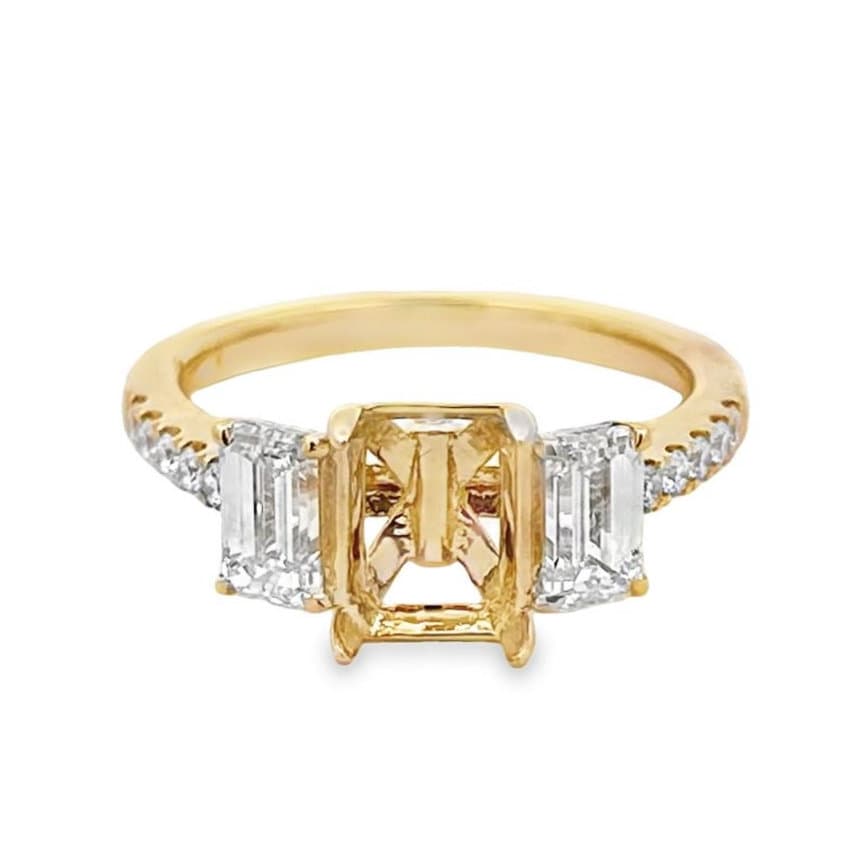 18K YELLOW GOLD DIAMOND ENGAGEMENT-STYLE RING MOUNTING