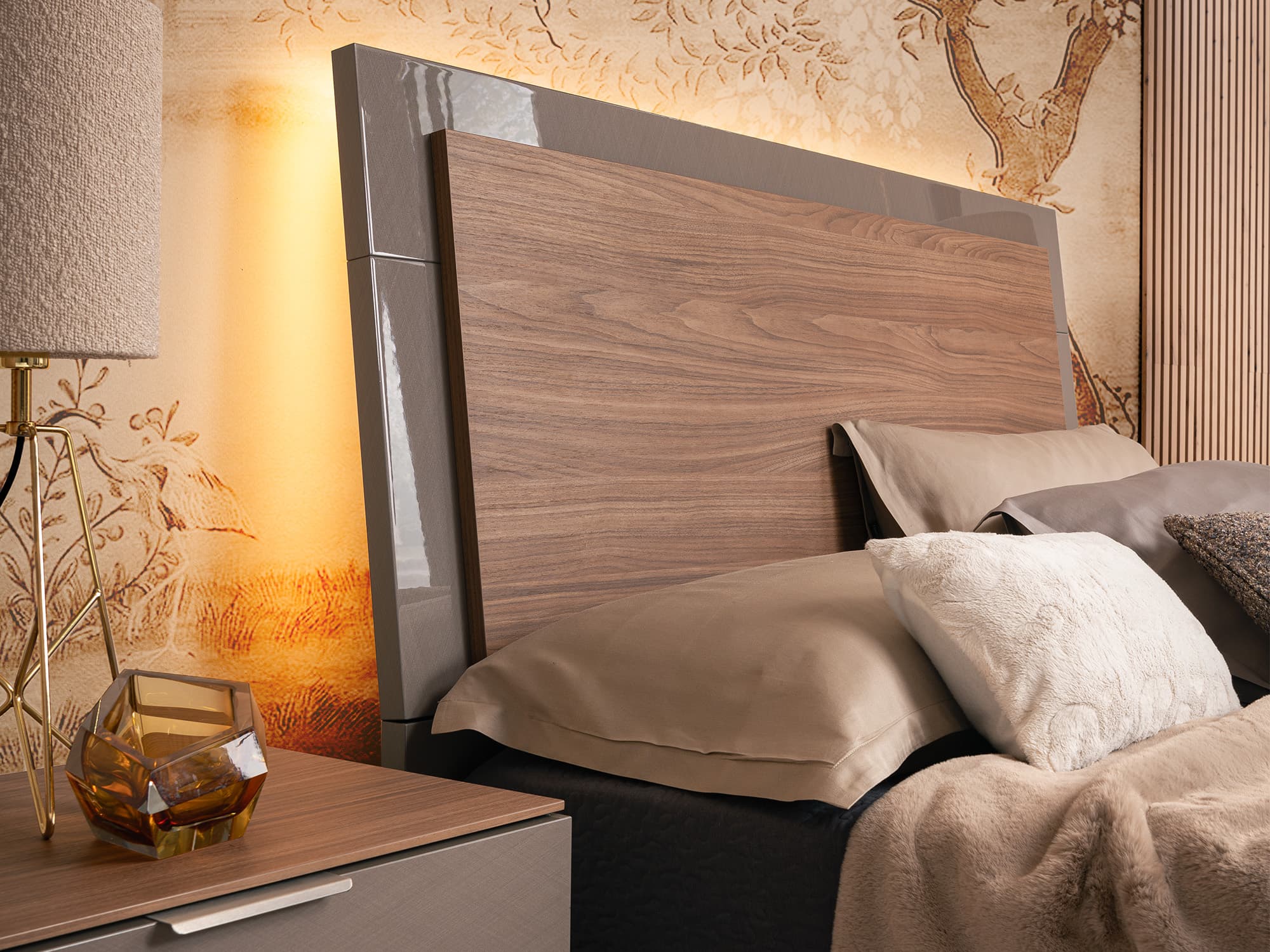 Fifth Avenue Bed - thumbnail 4