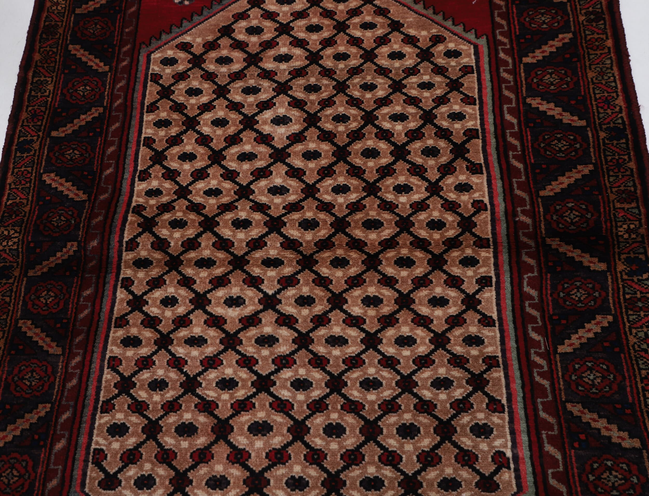 3’5″ x 5’3″ Hamadan Authentic Persian Rug - thumbnail 2