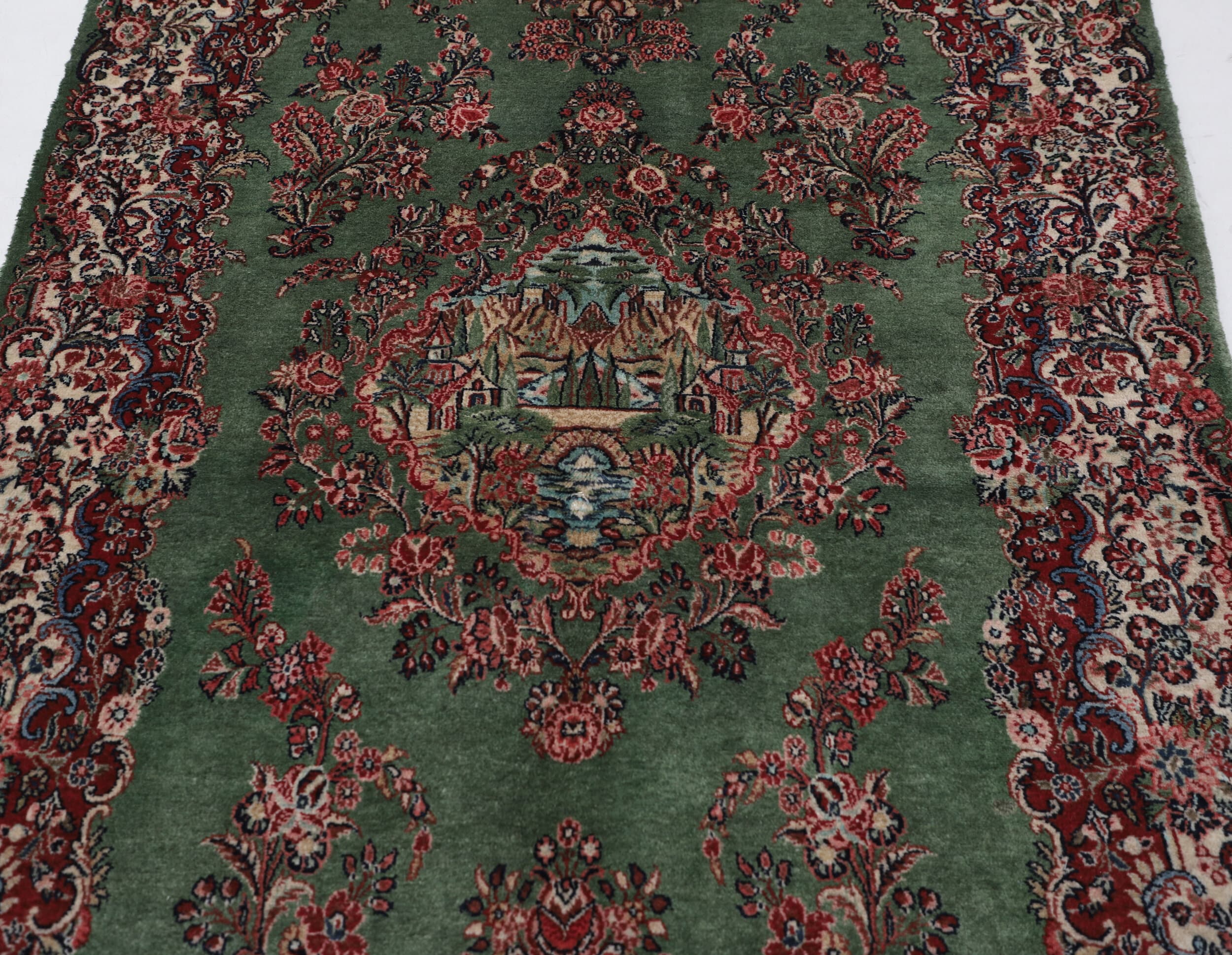 4’5″ x 7’2″ Hamadan Authentic Persian Rug - thumbnail 2