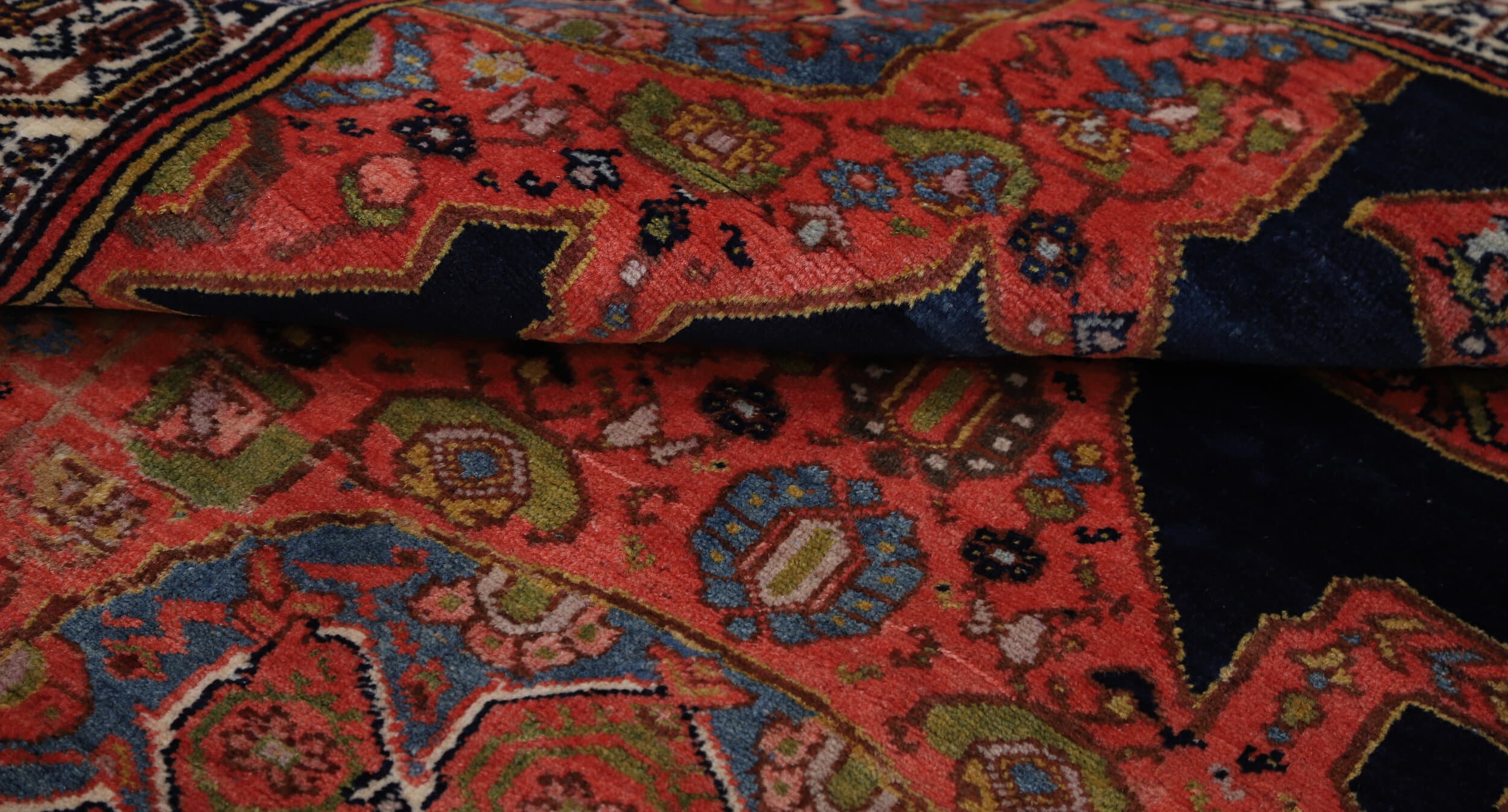 4’3″ x 6’7″ Hamadan Authentic Persian Rug - thumbnail 6