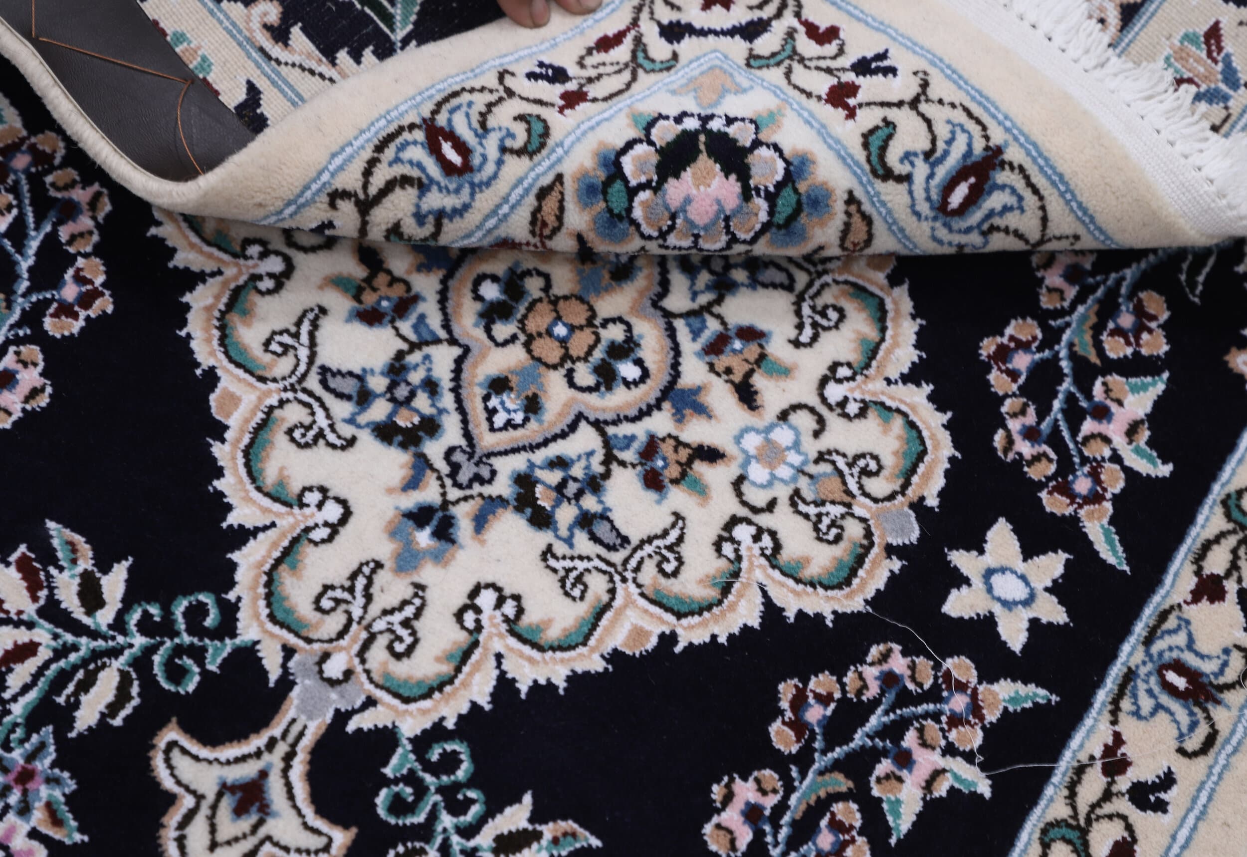 Nain 2′ x 3′ Authentic Persian Rug - thumbnail 5