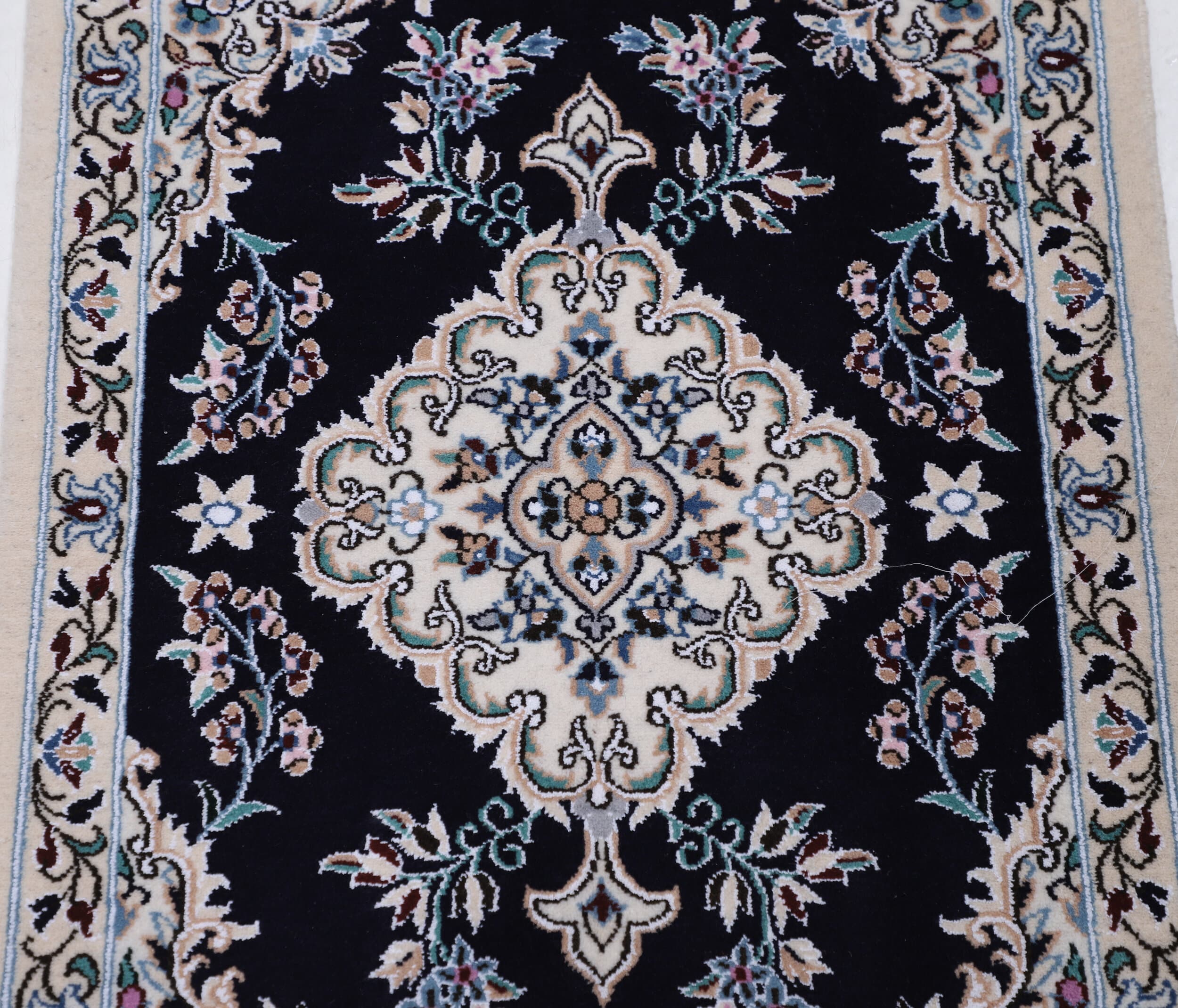 Nain 2′ x 3′ Authentic Persian Rug - thumbnail 2