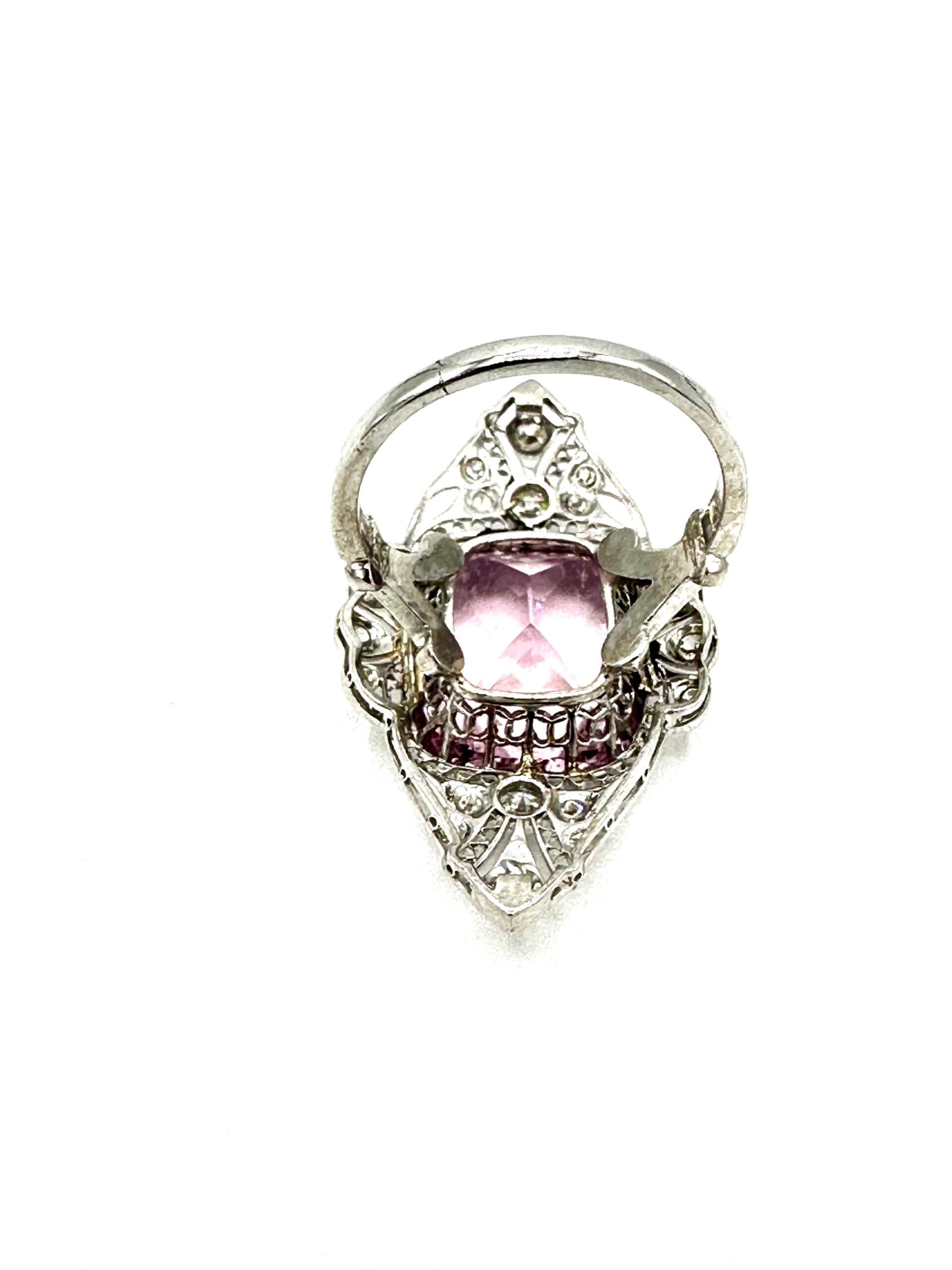 Art Deco 10.12 Carat Kunzite and Diamond Platinum and Gold Cocktail Ring - thumbnail 5