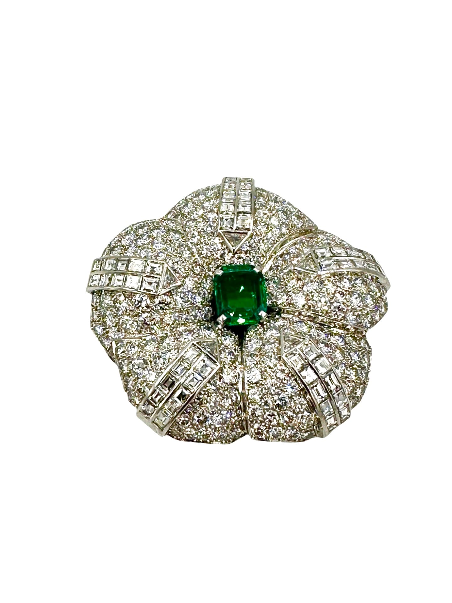 3.19 Carat Emerald & 15.45 Carats in Diamond Platinum Brooch - thumbnail 2