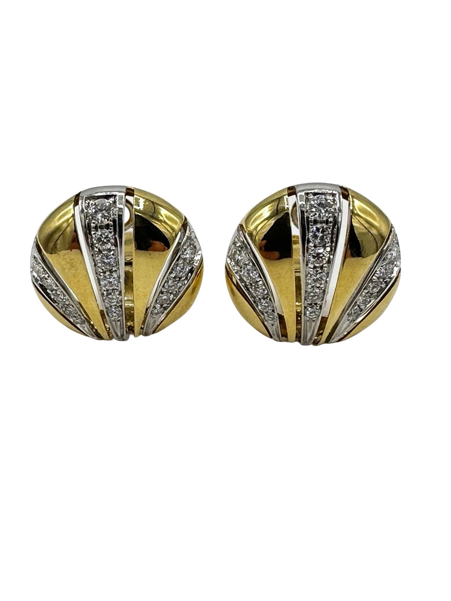 Van Cleef & Arpels 1.60 Carat Diamond and 18K Yellow Gold Button Earrings - thumbnail 5
