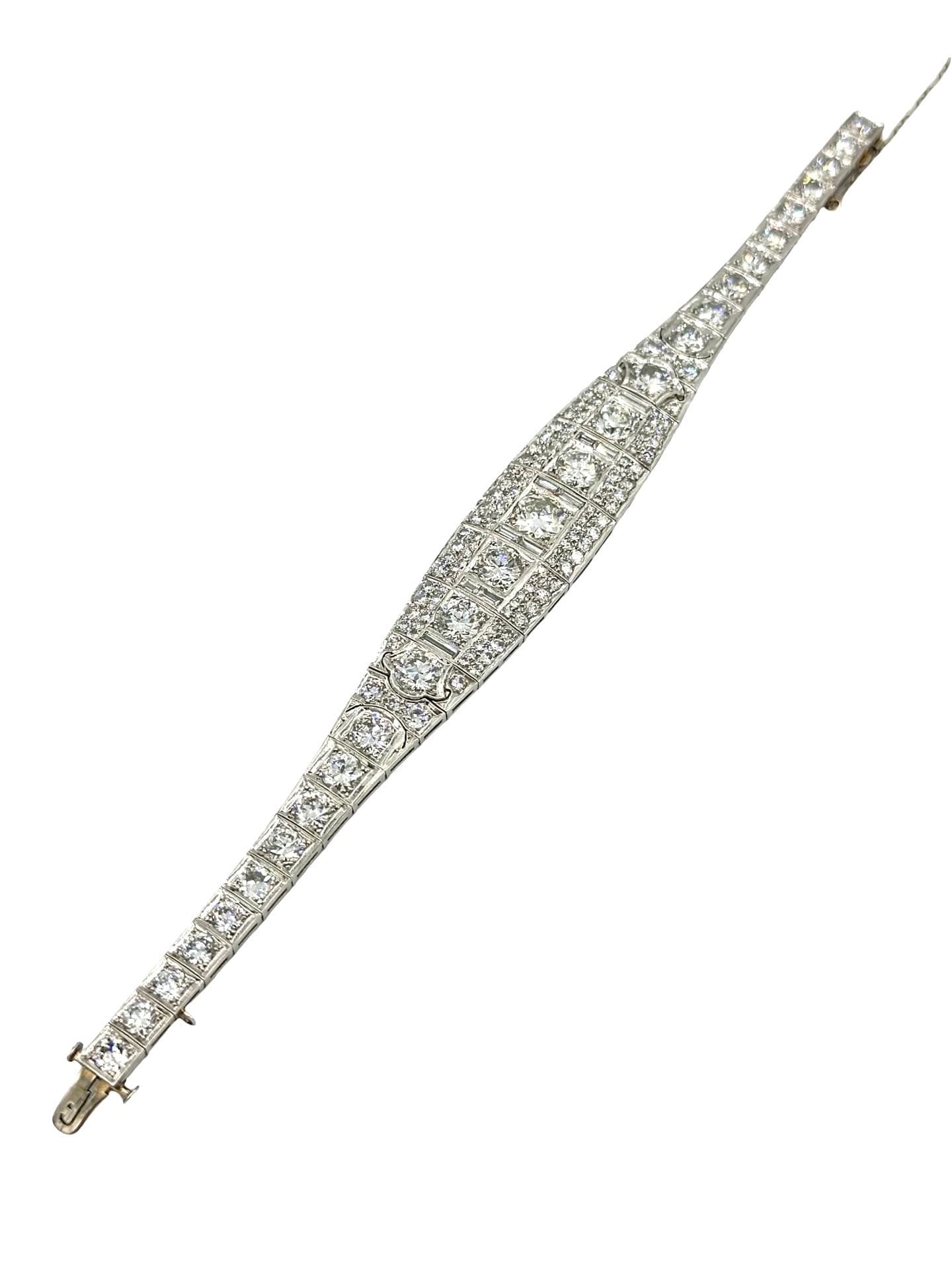16.60 Carats Art Deco Diamond Platinum Bracelet