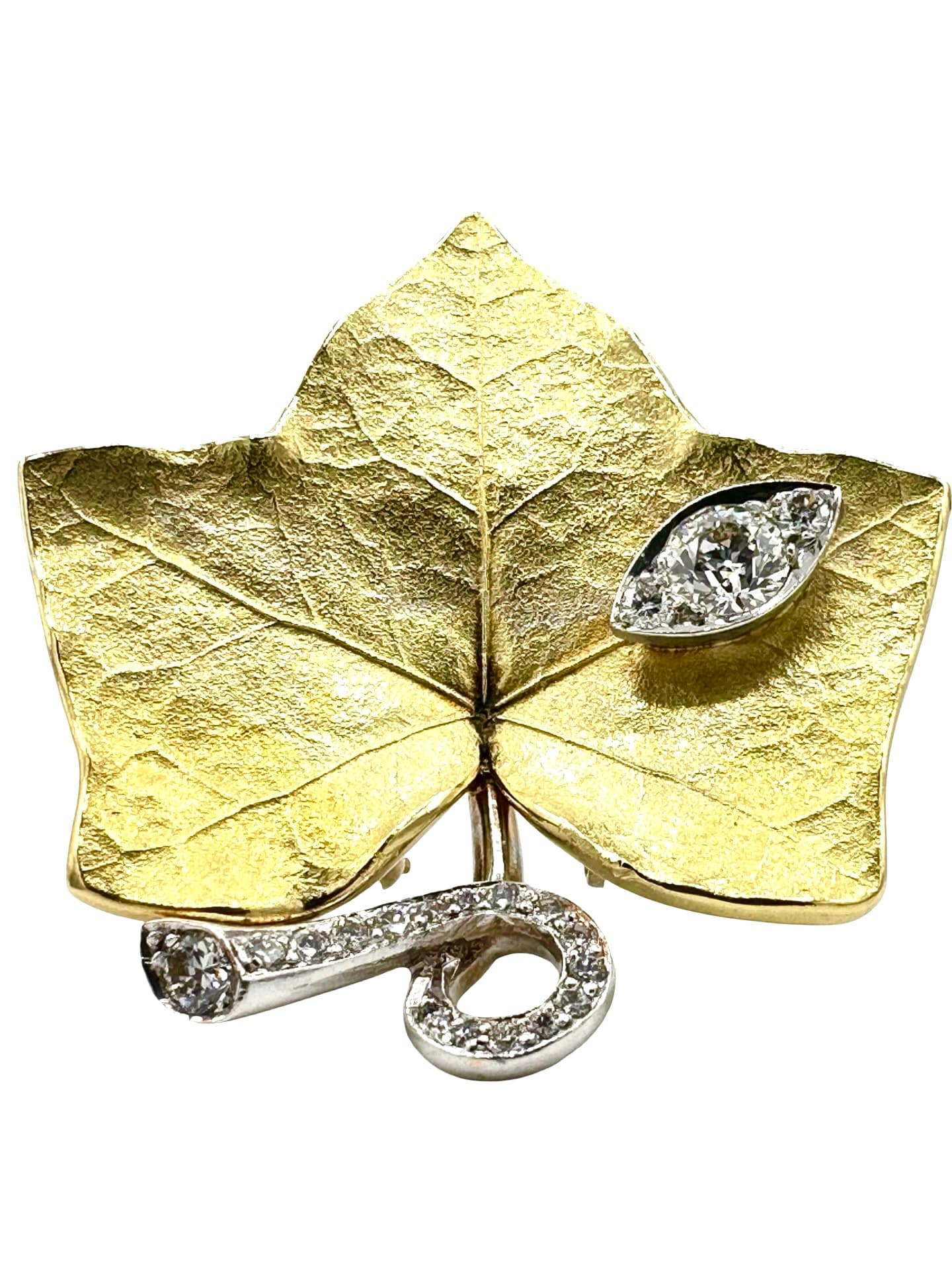 1.43 Carats Diamond Cartier Platinum and 18K Gold Leaf Brooch - thumbnail 2