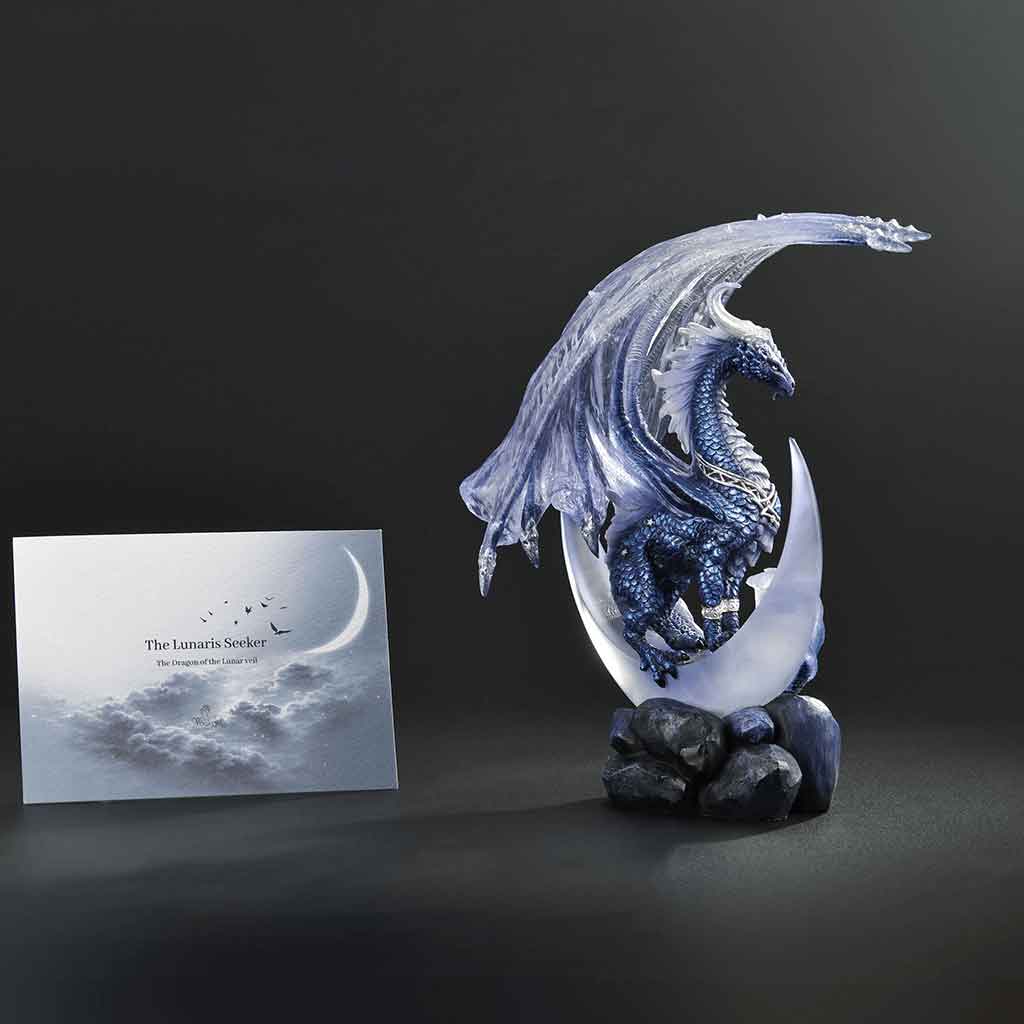 Nytheria Lunaris Seeker Dragon Statue - thumbnail 8