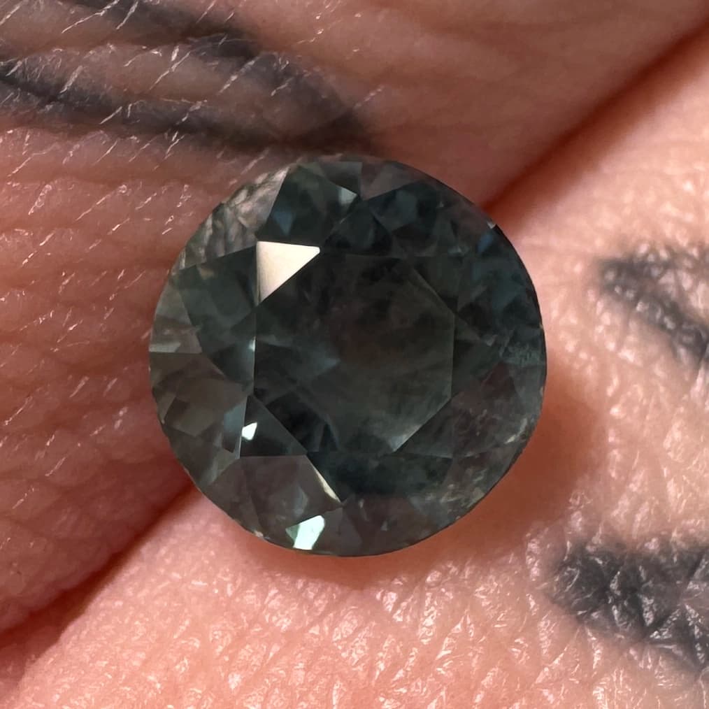 1.96ct Round Montana Sapphire - thumbnail 3