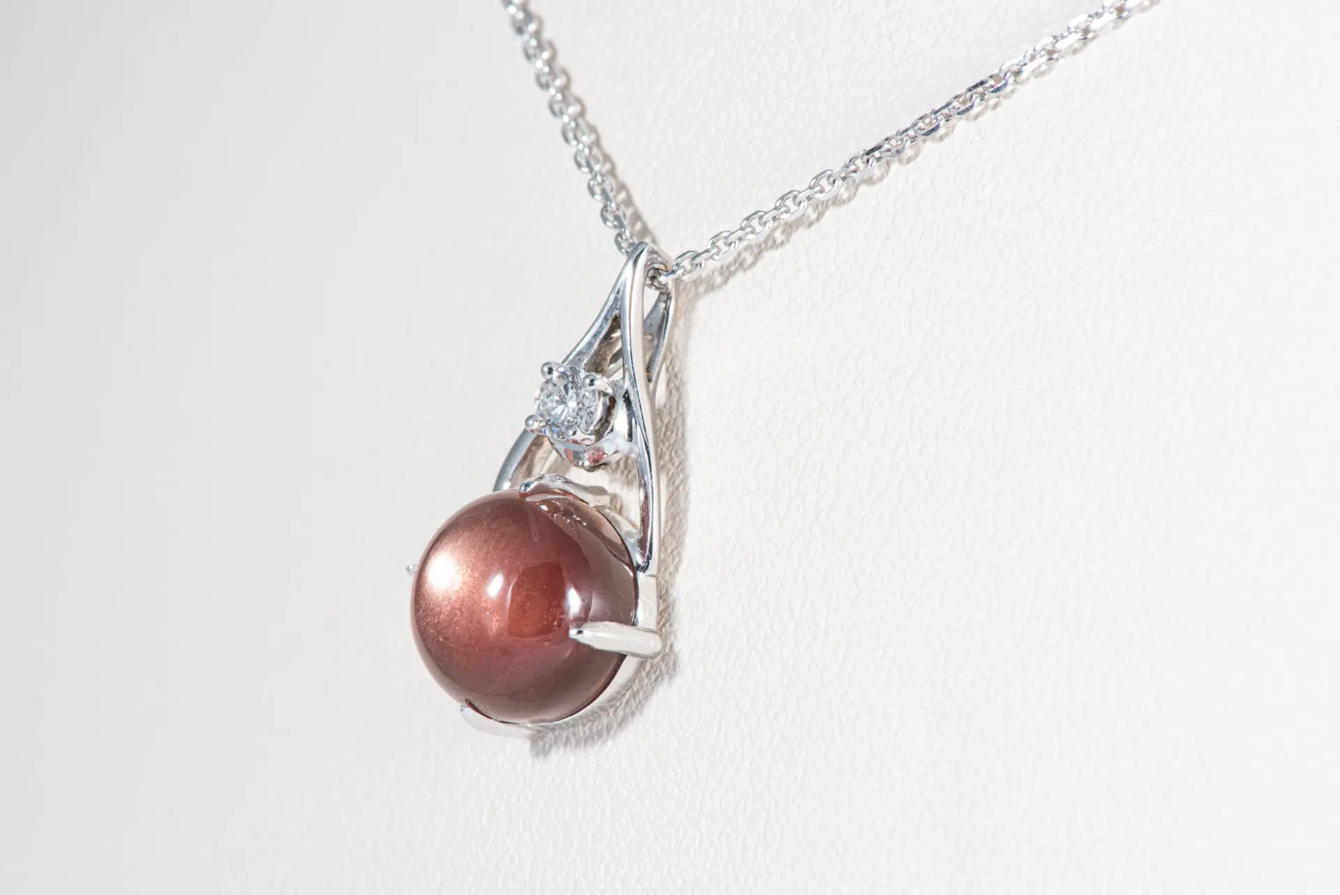 Cabochon Sunstone & Diamond Pendant - thumbnail 4