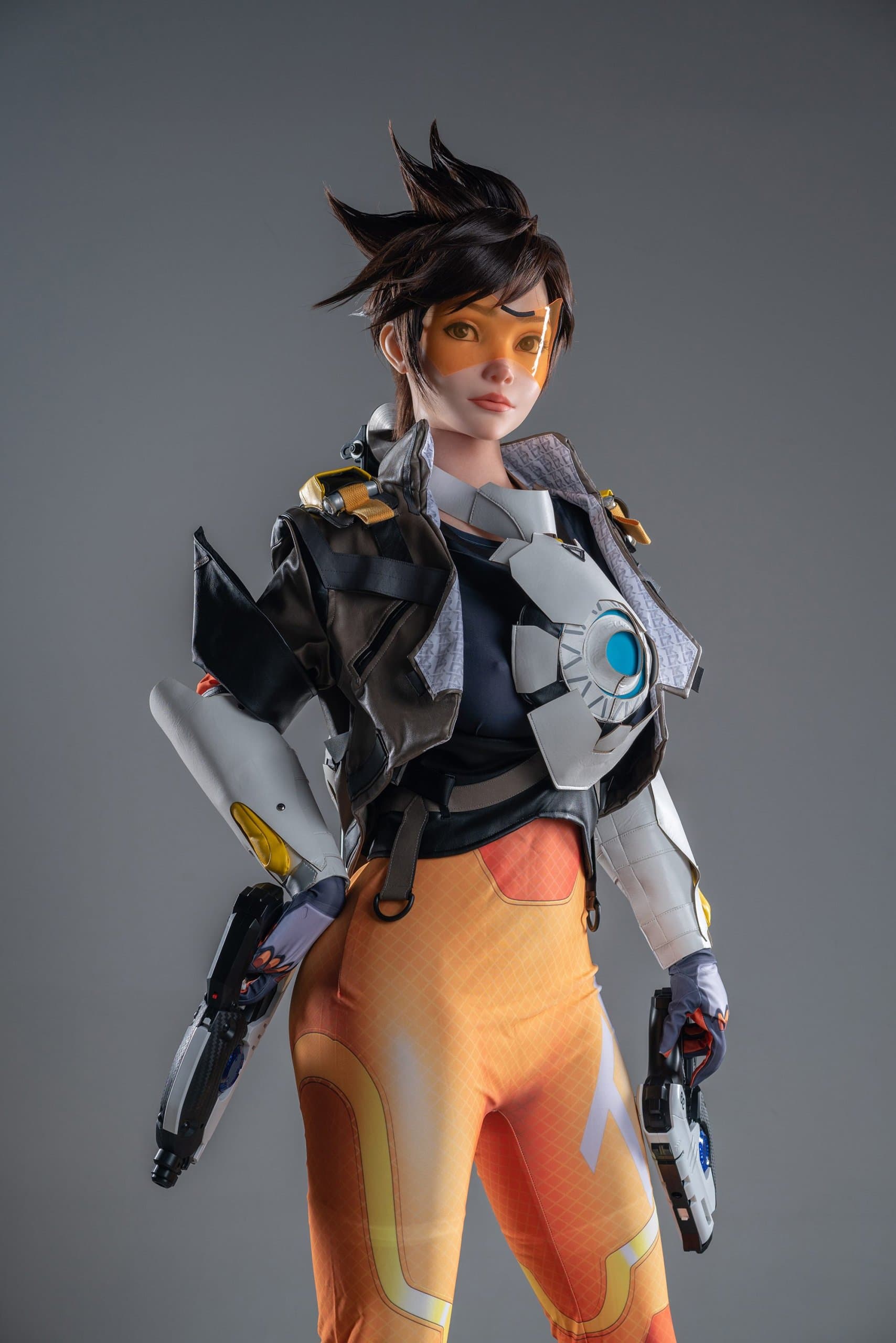 Tracer’s Outfit and Shoes - thumbnail 4