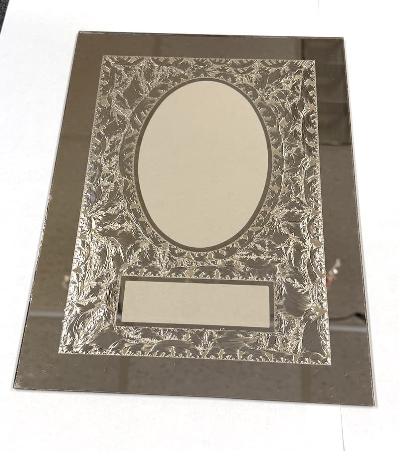M9123 – Bronze Mirror 9″ x 12″ Rectangle with Clear Center Oval/Rectangle
