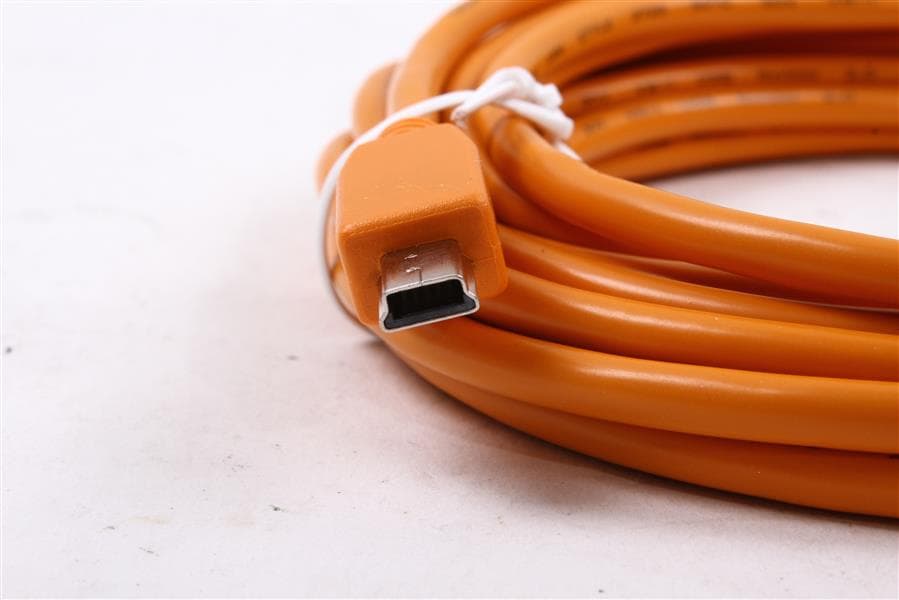 Used Tether Tools TetherPro USB-C to 2.0 Mini-B 5-Pin, 15′ (4.6m), Orange - thumbnail 4