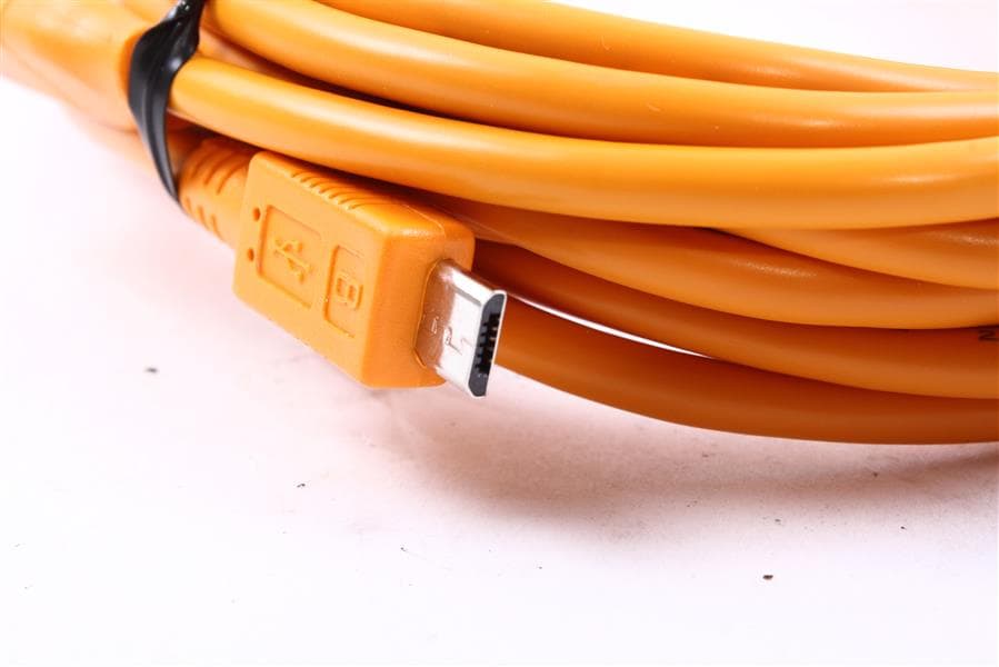 Used Tether Tools TetherPro USB-C to 2.0 Micro-B 5-Pin, 15′ (4.6m), Orange - thumbnail 4