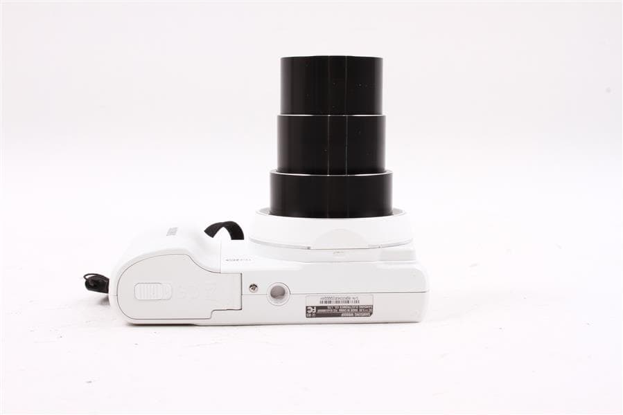Used Samsung WB800F Point &amp; Shoot Digital Camera (White) - thumbnail 8