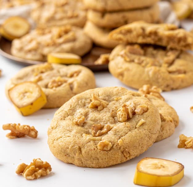 Banana Walnut Cookies (per lb.)