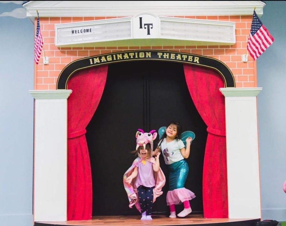 Main Street Stage