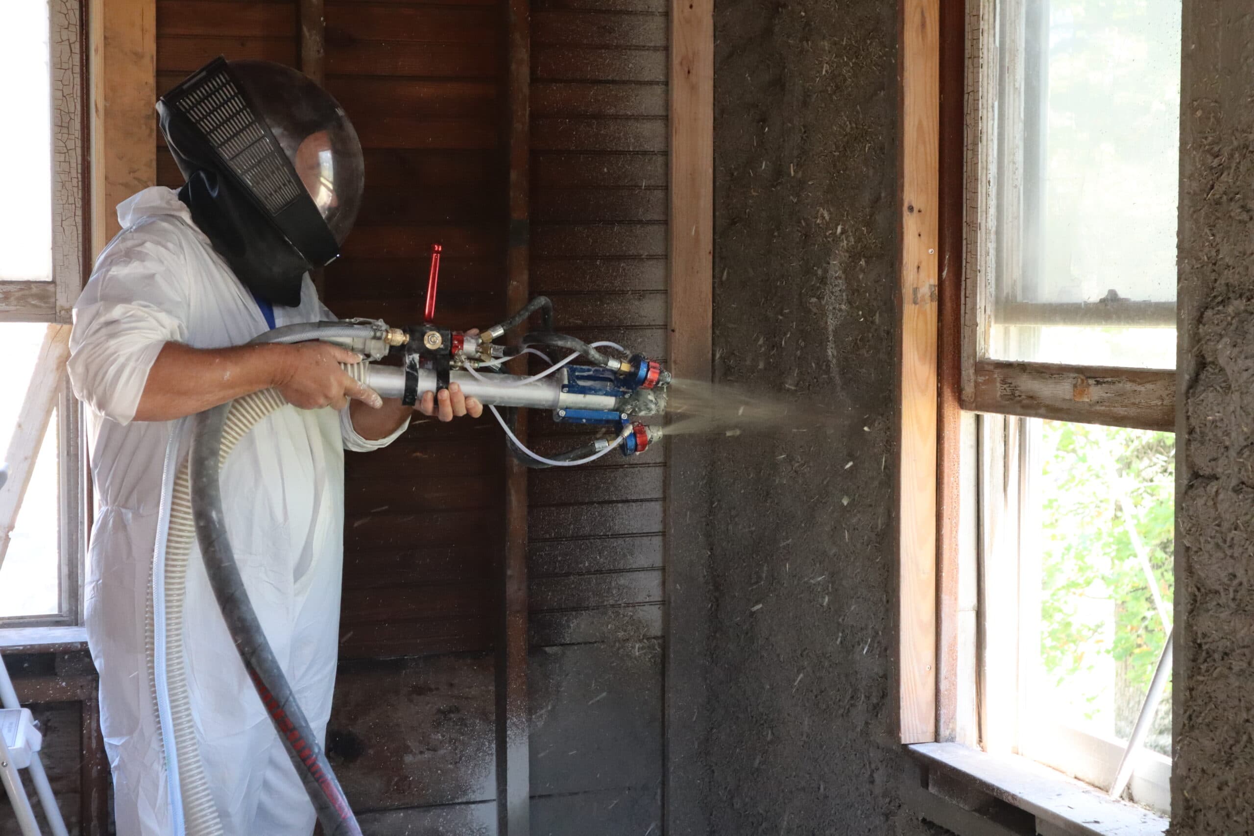 ARTisAn Objective® Workshop MAS-12 – Automated Hempcrete Install using customized EuroMair® Projection System - thumbnail 9