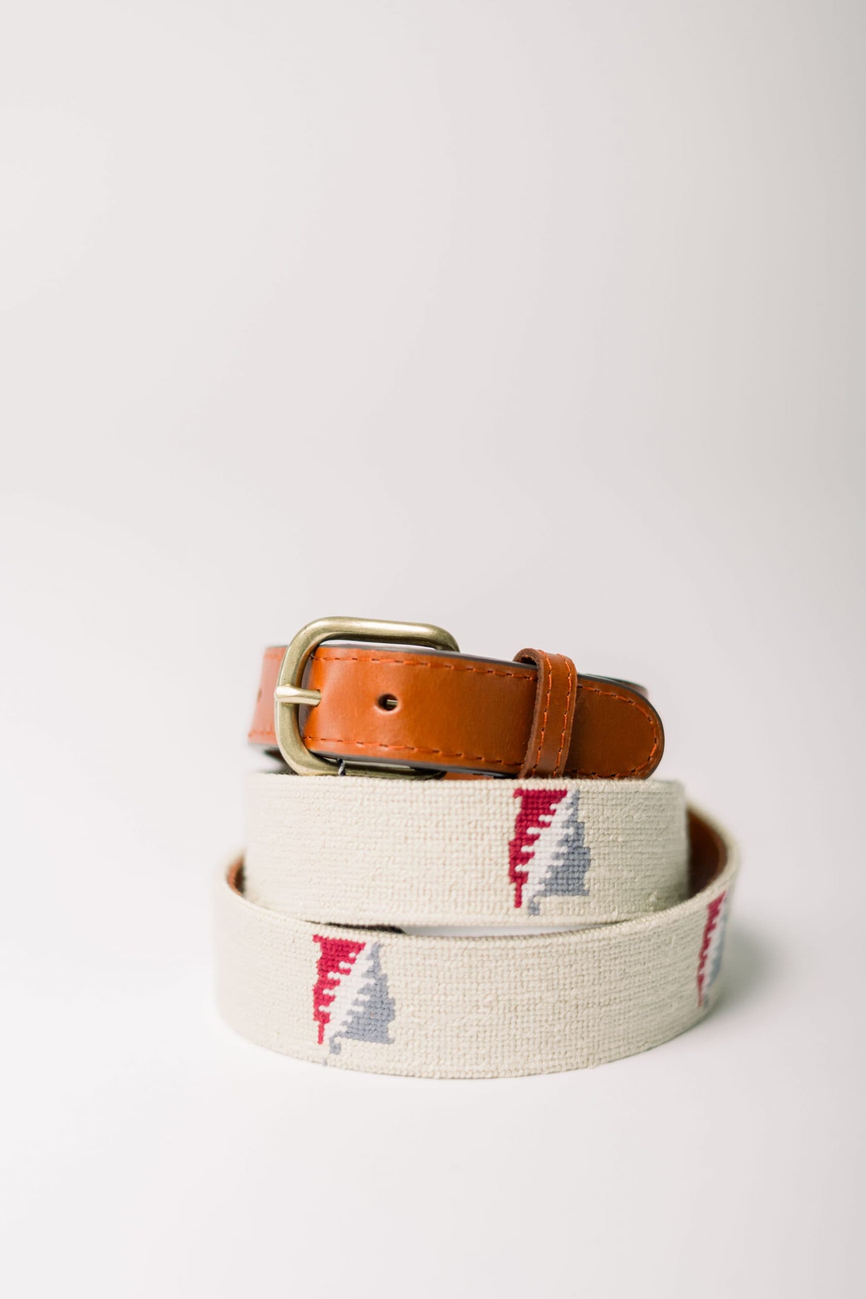Smathers &amp; Branson Khaki Needlepoint State “Steal Your Face” Belt