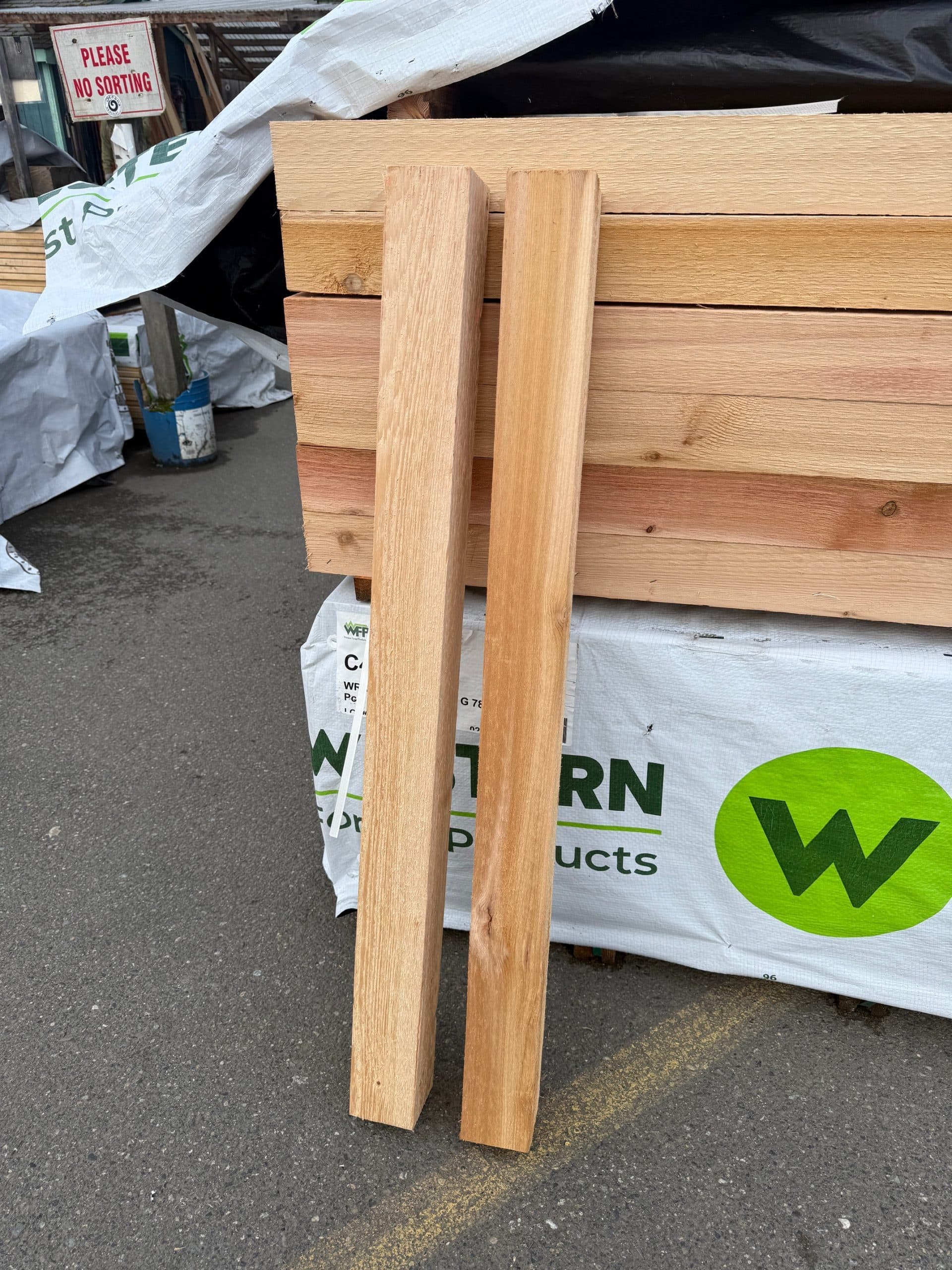 4×4 #2 Appearance Grade Knotty, Rough Western Red Cedar 4′ & 6′ - thumbnail 2