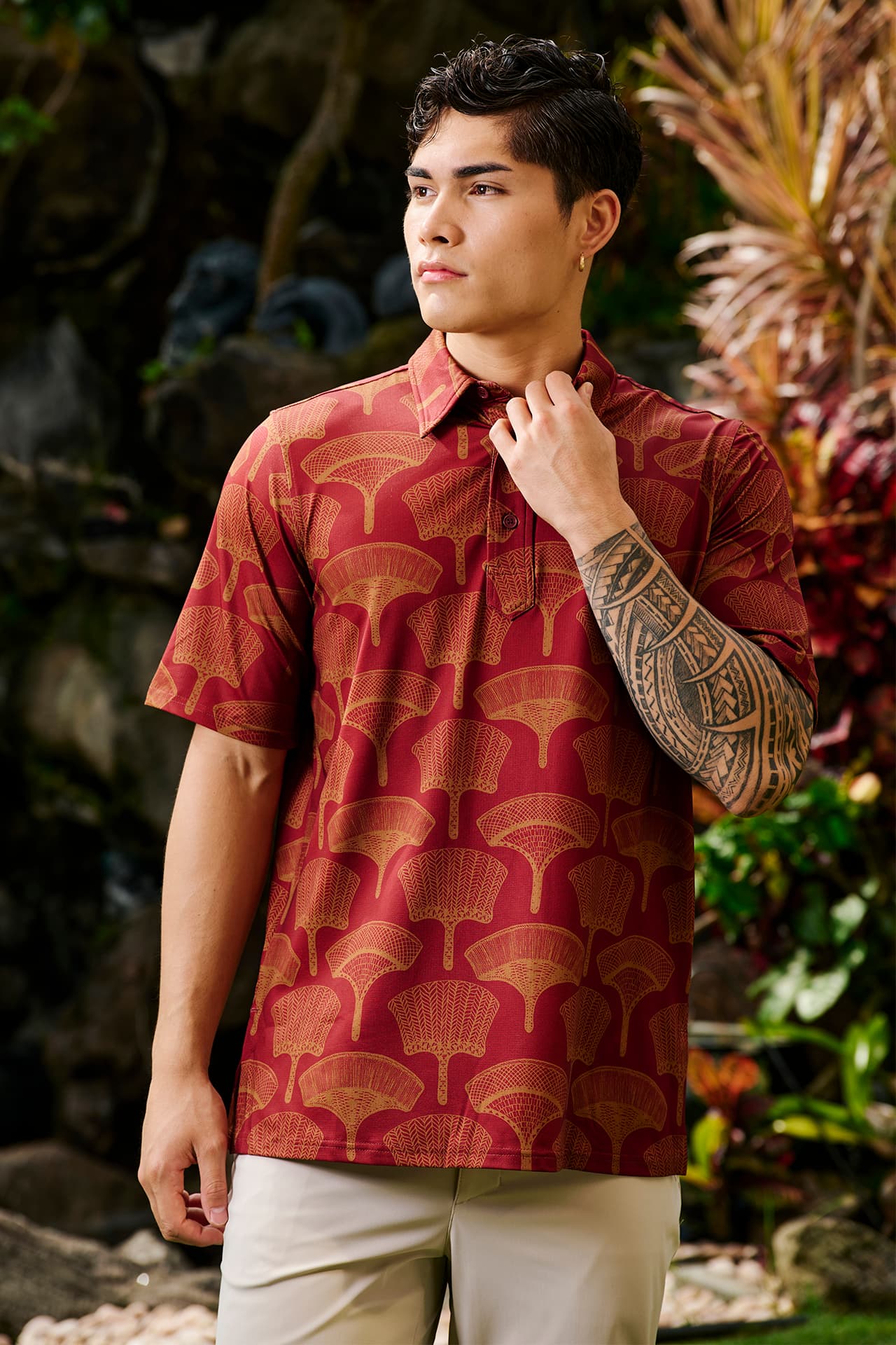 ALOHA ON THE GREEN PULLOVER