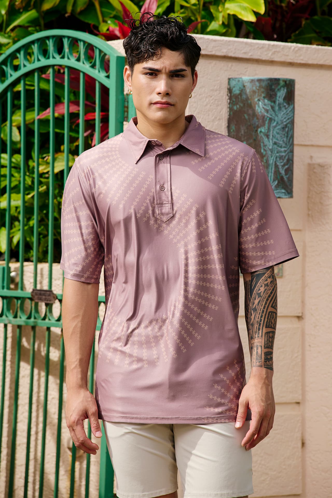 ALOHA ON THE GREEN PULLOVER